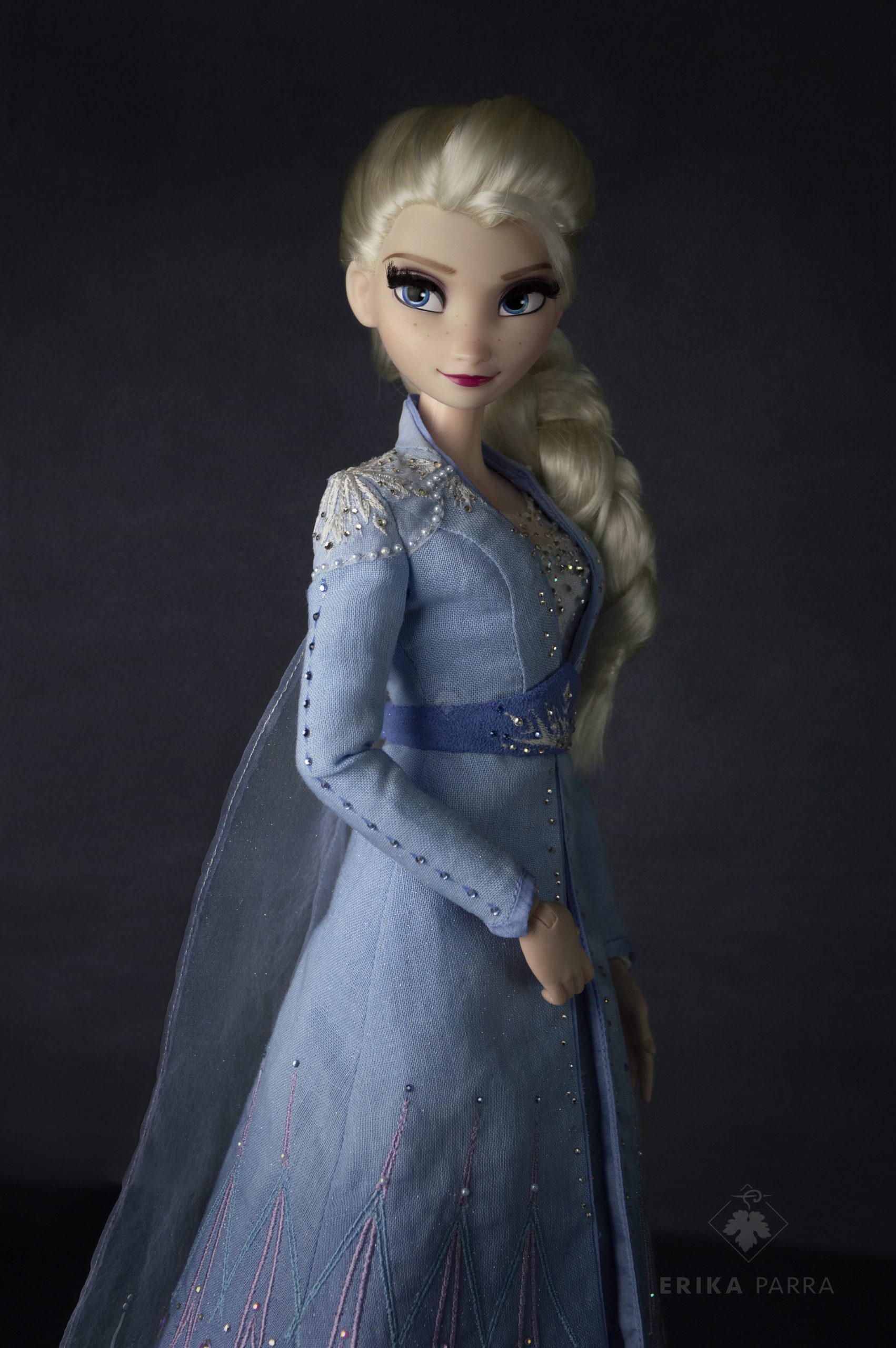 Elsa Travel Suit, Frozen 2 by Erika Parra - Photo by Erika Parra