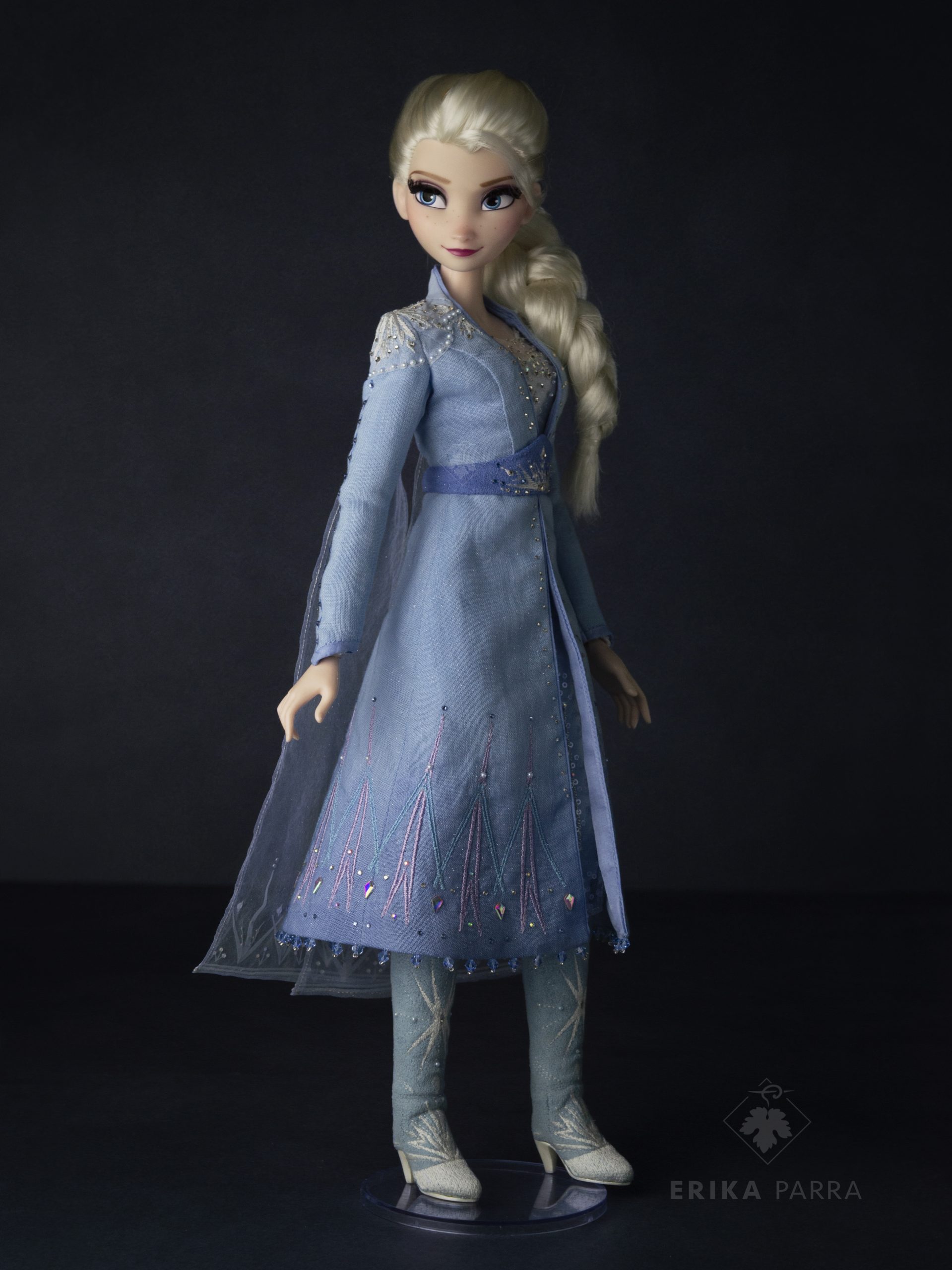 Elsa Travel Suit, Frozen 2 by Erika Parra - Photo by Erika Parra
